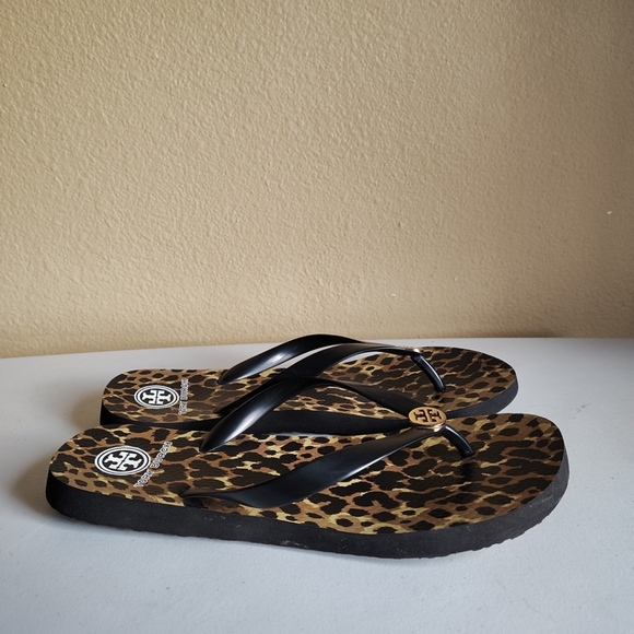 Tory Burch Women's Animal Print Monogram Thong Sandals Flip Flops Sz 9-Beach - Picture 3 of 8